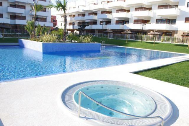 Oriuelha Costa Terrazas De Campoamor Dehesa de Campoamor  Exteriör bild